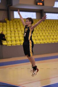 received_1525155724947856